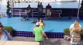 Guys Fight Over Dancing Girl Wait For The Action