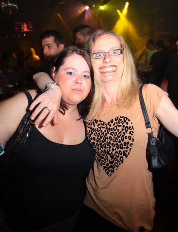 awkward-nightclub-photos08