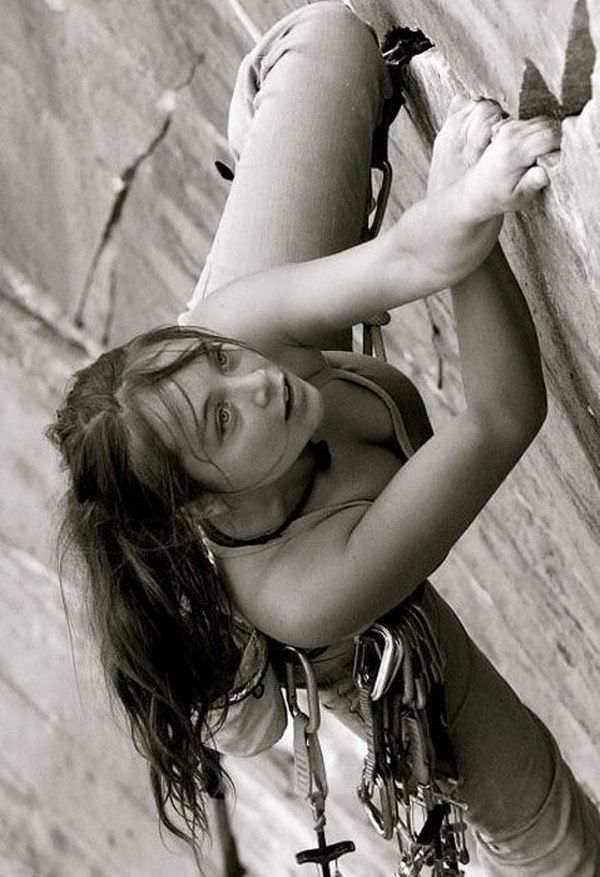 girls-and-rock-climbing-equals-good-time006
