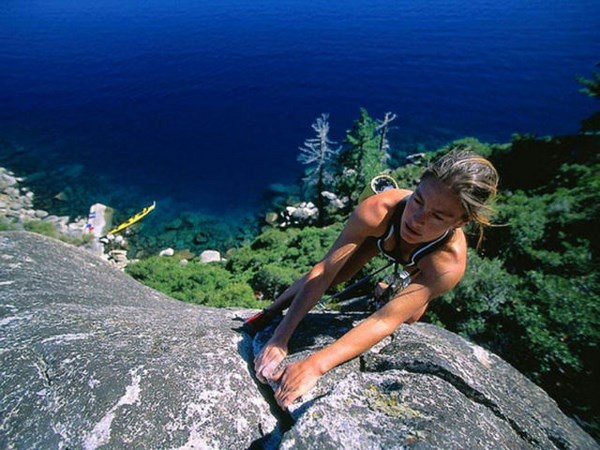 girls-and-rock-climbing-equals-good-time007