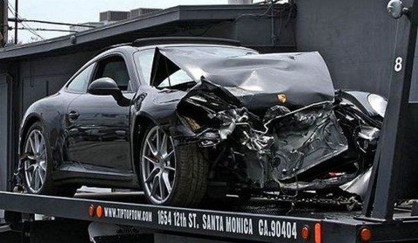 luxury-and-sports-car-wrecks-031