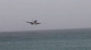 Westjet Boeing 737 Almost Crashes Into The Sea At Sint Maarten