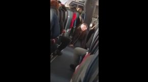 Entitled Chick Forces Passengers To Suffer Through Her Obnoxious Yoga Routine