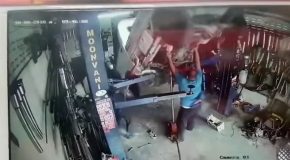 Clumsy Mechanics Drop Truck in Thailand