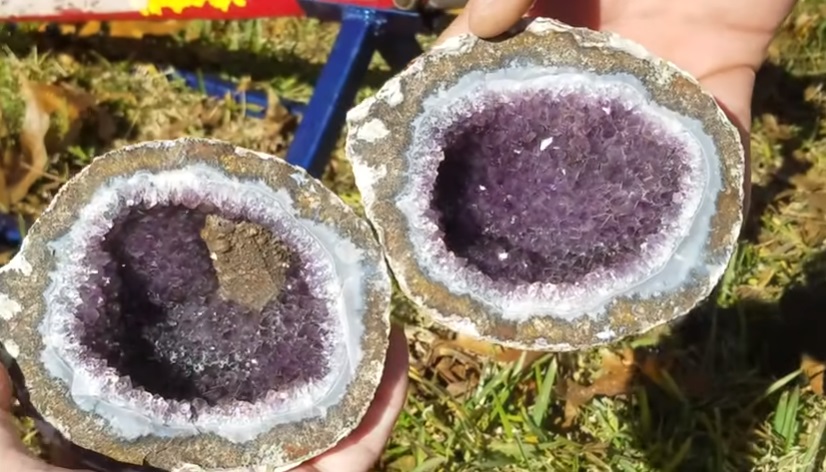 Mens Mag Daily What The Insides Of An Amethyst Geode Looks Like! - Mens