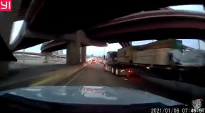 Tractor Trailer Almost Shuts Off Lane For Another Car, Avoids Crashing