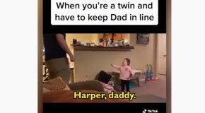 Papa Mistakes One Twin For Another, Twins Correct Him!