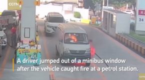 Minibus Driver Escapes From The Window When The Bus Catches Fire!