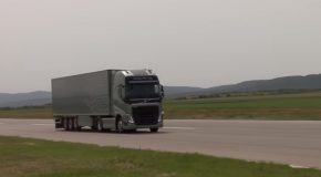 Demonstration Of A Volvo Semi Truck Applying It’s Emergency Brakes
