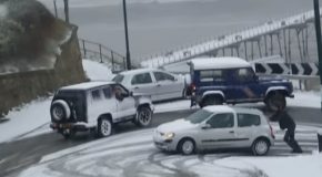 Britain Bus Driver Gets Up The Ice-Covered Saltburn Bank Without A Hitch