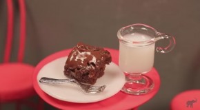 The World’s Smallest Brownies Look Very Delicious