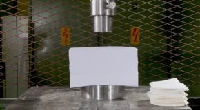 Crushing 1500 Sheets Of Paper With Hydraulic Press