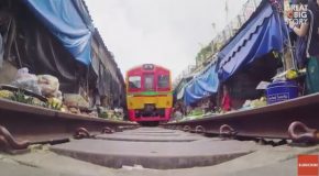 A Train Runs Through It : Thailand’s Most Dangerous Market