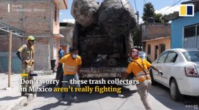 Mexican Garbage Collectors Do Freestyle Wrestling To Entertain People!
