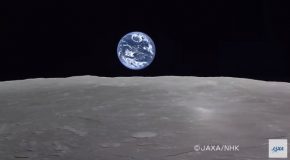 Looking At The “Earth Rising” From The Surface Of The Moon!