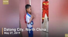 Chinese Boy Gets Stuck Between Pillars, Firefighters Save Him!