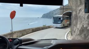 The Incredible Driving Skills Of Italian Bus Drivers Of The Amalfi Coast!