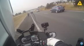 Electric Scooter Rider Filmed Riding At 100 km/h On A Highway