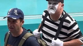 Tom, aka, the most famous Seaworld Mime