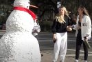 Living Snowman Pranks People On The Street